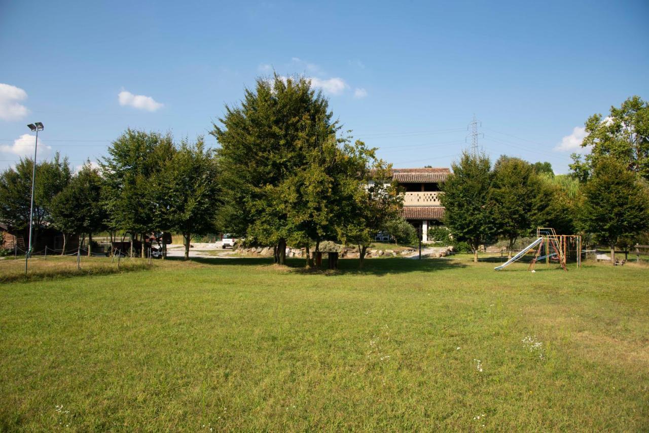 Agriturismo Cascina Costa Cassago Brianza Buitenkant foto