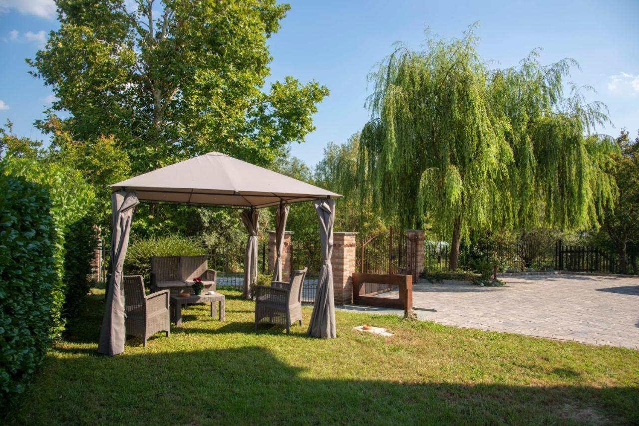 Agriturismo Cascina Costa Cassago Brianza Buitenkant foto